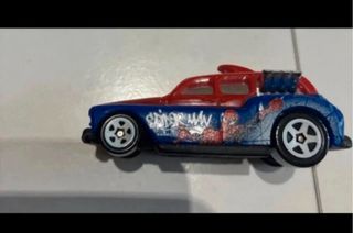 Hot Wheels Taxi Londres Spiderman