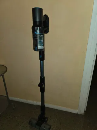 Aspiradora escoba Cecotec sin cable