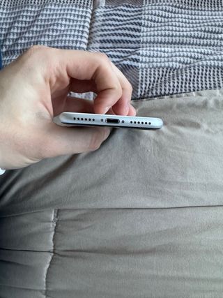 iPhone SE (2ª gen) - Condizioni Estetiche Perfette