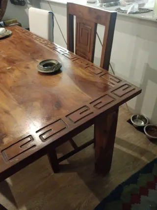 Mesa balinesa extensible y 6 sillas