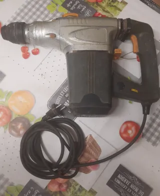 Martillo percutor eléctrico