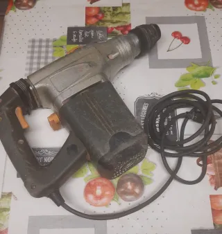 Martillo percutor eléctrico