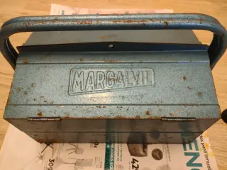 Caja de herramientas metálica azul MARGALVIL