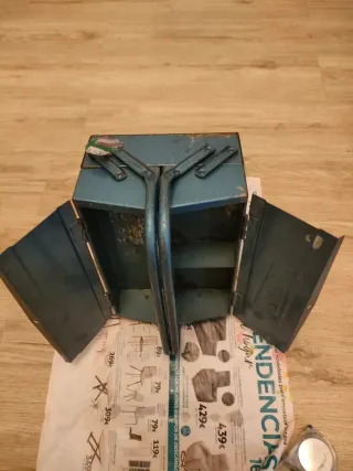 Caja de herramientas metálica azul MARGALVIL