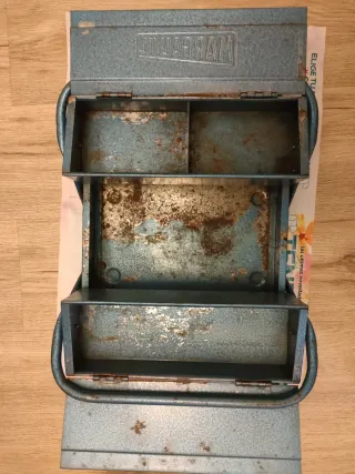 Caja de herramientas metálica azul MARGALVIL