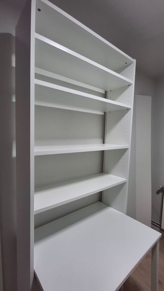 Librería BILLY Blanca con Mesa