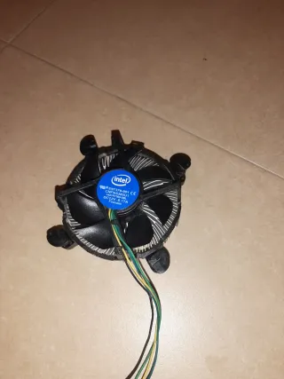 Procesador Intel Core i3-2100 (Con disipador)