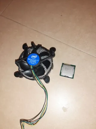 Procesador Intel Core i3-2100 (Con disipador)