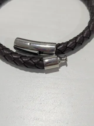 Pulsera Lotus Cuero Trenzado Cierre Acero