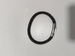 Pulsera Lotus Cuero Trenzado Cierre Acero