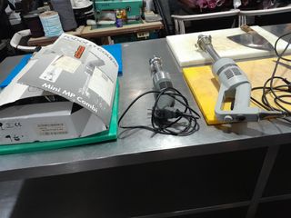 Batidora de mano robot cupé