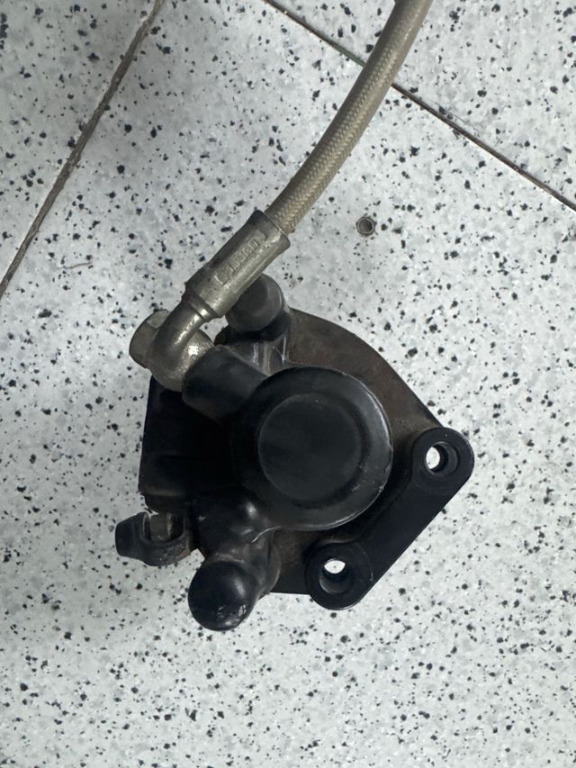 Freno delantero Peugeot Speedfight2 49