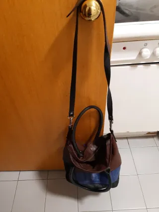 Bolso de piel grande y blandito de AITA