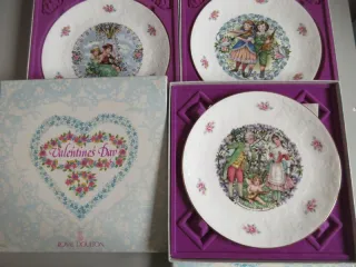 Set 3 Piatti Royal Doulton S. Valentino 1980-82