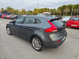 Volvo V40 2013