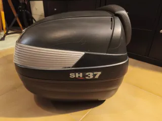 Baúl Shad SH37 + Respaldo