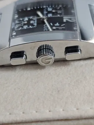 Orologio Gucci 7700 in acciaio svizzero