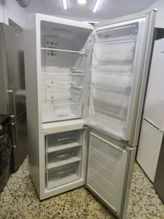 Nevera Daewoo Blanca