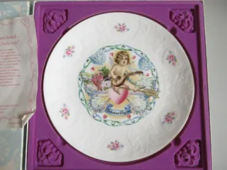 Piatto Royal Doulton San Valentino 1983