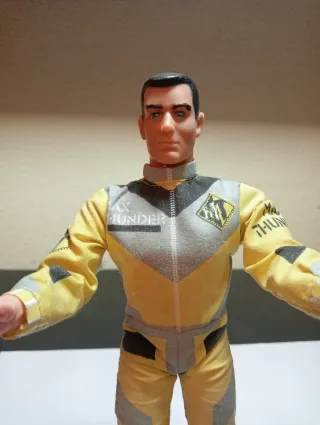 Max Thunder Famoman Famosa '90