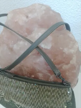 Bolso de ante verde con lentejuelas