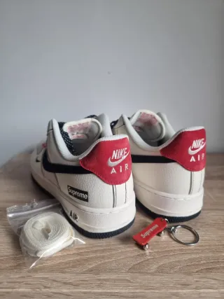 Nike Air Force 1 x Supreme