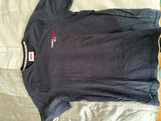 Camisetas de marcas Tommy, Levis y GAP