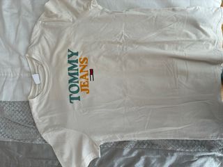 Camisetas de marcas Tommy, Levis y GAP