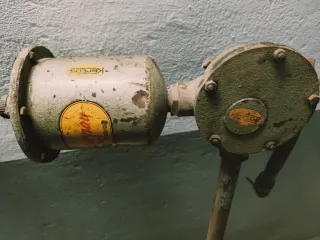 Bomba manual aceite fabrica montesa