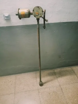 Bomba manual aceite fabrica montesa