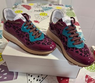 Zapatillas Vaddia Mujer 37 Morado animal print
