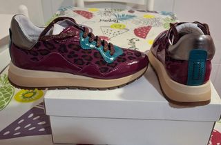 Zapatillas Vaddia Mujer 37 Morado animal print