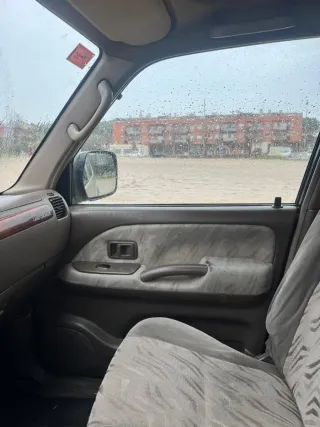 Toyota Land Cruiser 2001