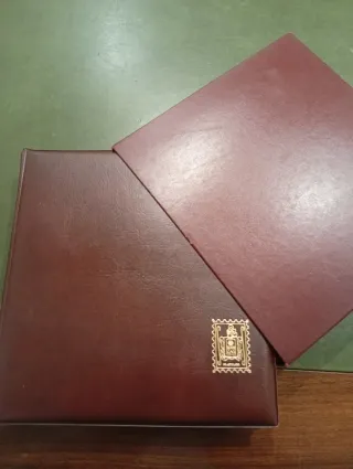 Álbum y colección de sellos 1976-1983