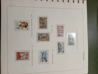 Álbum y colección de sellos 1976-1983