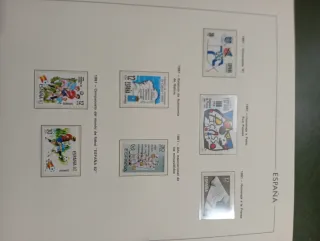 Álbum y colección de sellos 1976-1983