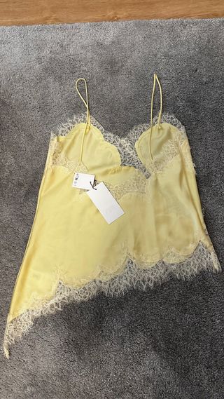 Top lencero Zara amarillo encaje