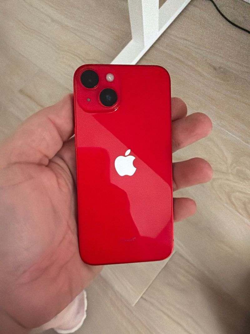 iPhone 14 128GB (Product) Rojo afbeelding 7