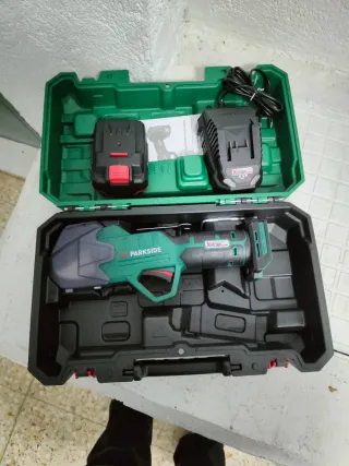 Tijeras de podar Parkside 20V recargables