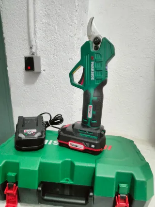 Tijeras de podar Parkside 20V recargables