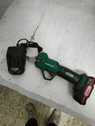 Tijeras de podar Parkside 20V recargables