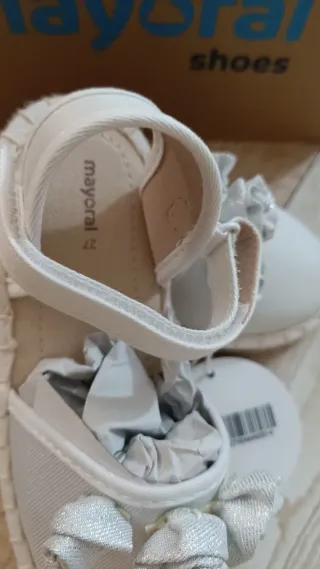 Alpargatas Mayoral niña, números 22,23,24,27,28 y