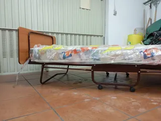Cama Plegatín con Base y Cabecero