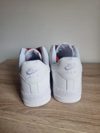 Nike Air Force 1 x Supreme Blancas Rojas