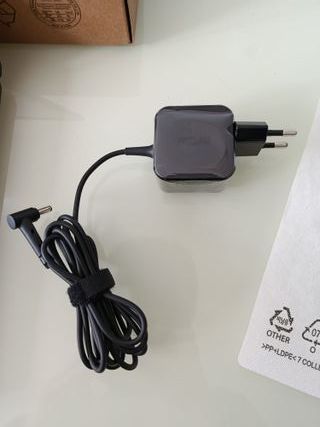 Portátil ASUS E410M