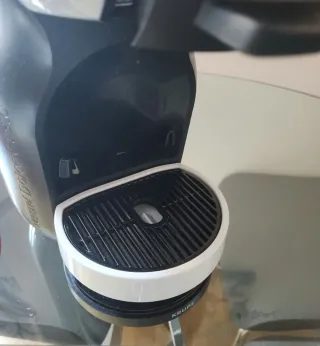 Cafetera Nescafé Dolce Gusto Krups (en su caja)