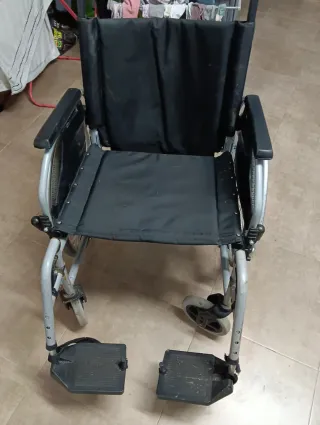 Silla de ruedas ligera