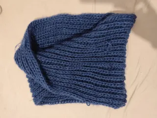 Cuello azul tejido