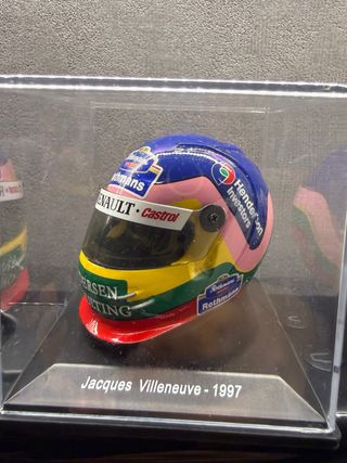 Casco Villeneuve 1997 Ferrari Spark 1:5