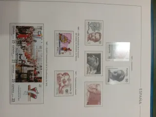 Álbum y colección de sellos 1984-1987